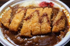 チャンピオンカレー監修ロースカツカレー
