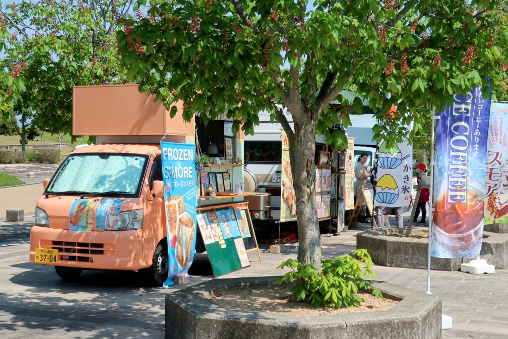 公園の販売車