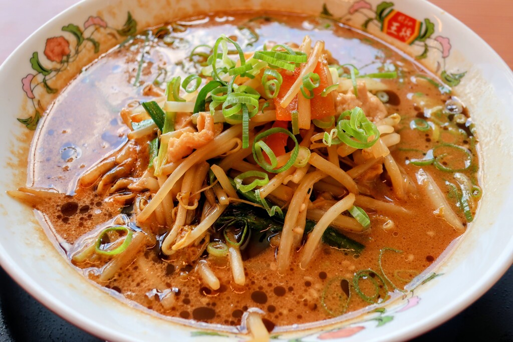 焦がしニンニク味噌ラーメン