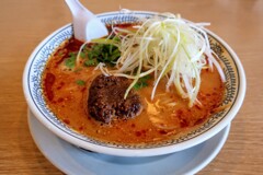 ゴマたっぷり白胡麻担々麺