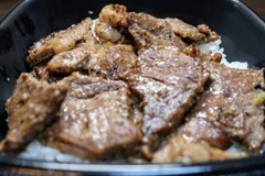 カットステーキ重