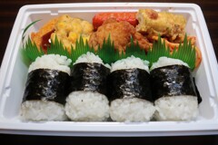 俵おむすびとおかずセット