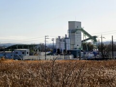 朝のコンクリ工場