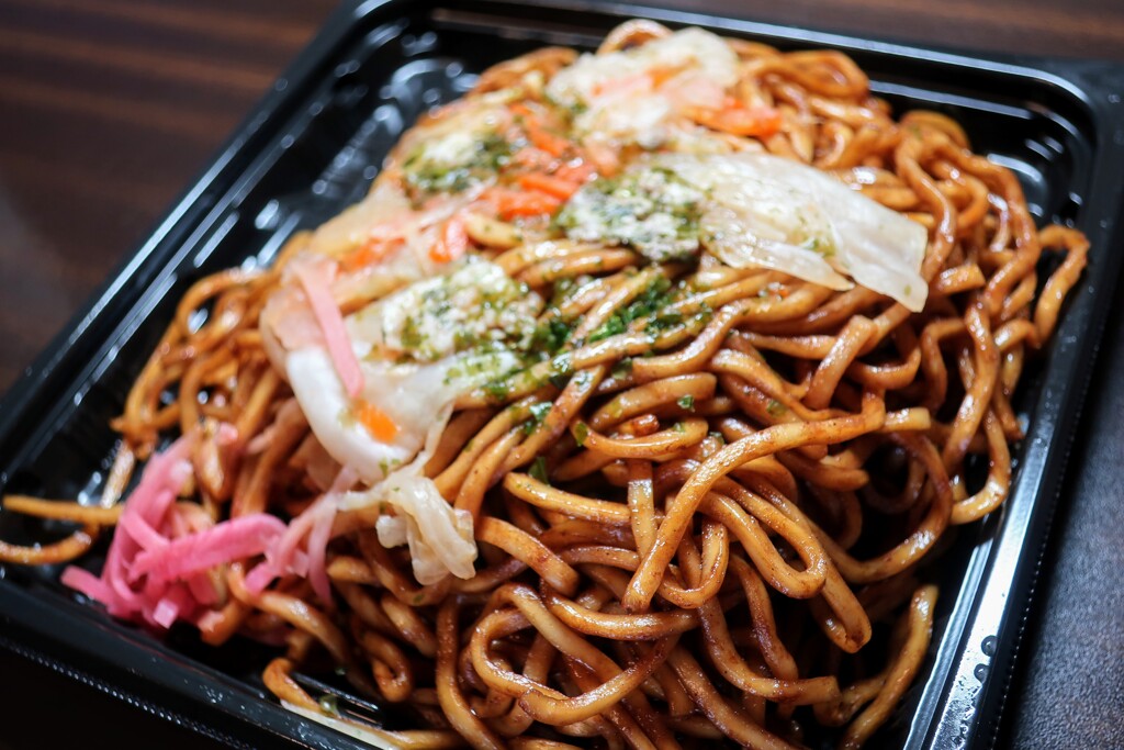 具だくさんのソース焼そば小
