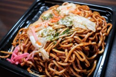 具だくさんのソース焼そば小