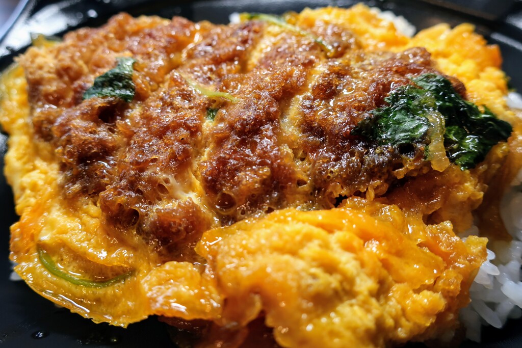 スーパーのかつ丼