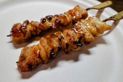 炭火焼き鳥串かわ