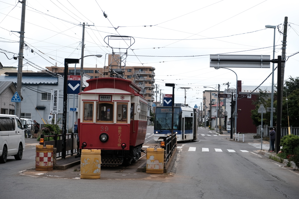 路面電車が走る街　函館どつく前