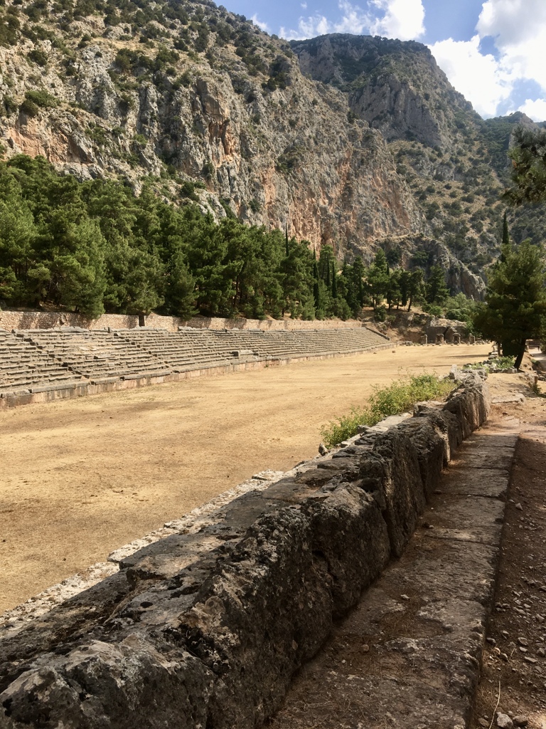 ギリシャデルフィ古代競技場
