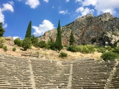ギリシャ　デルフィ　古代劇場