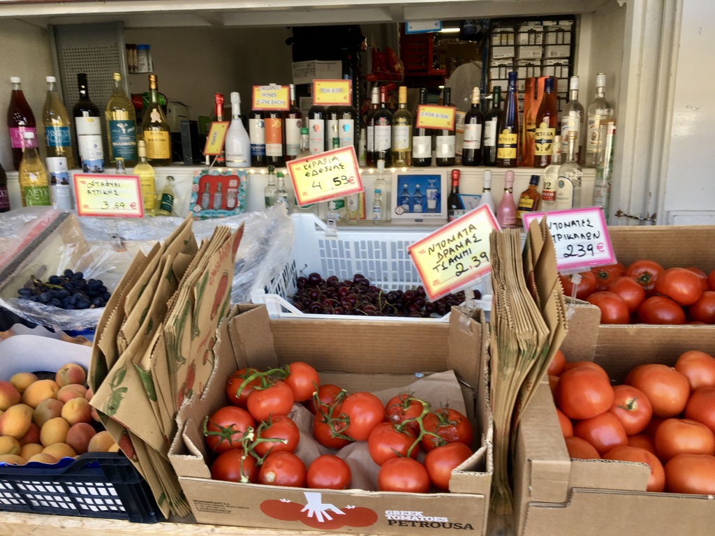 エーゲ海の島の店先で