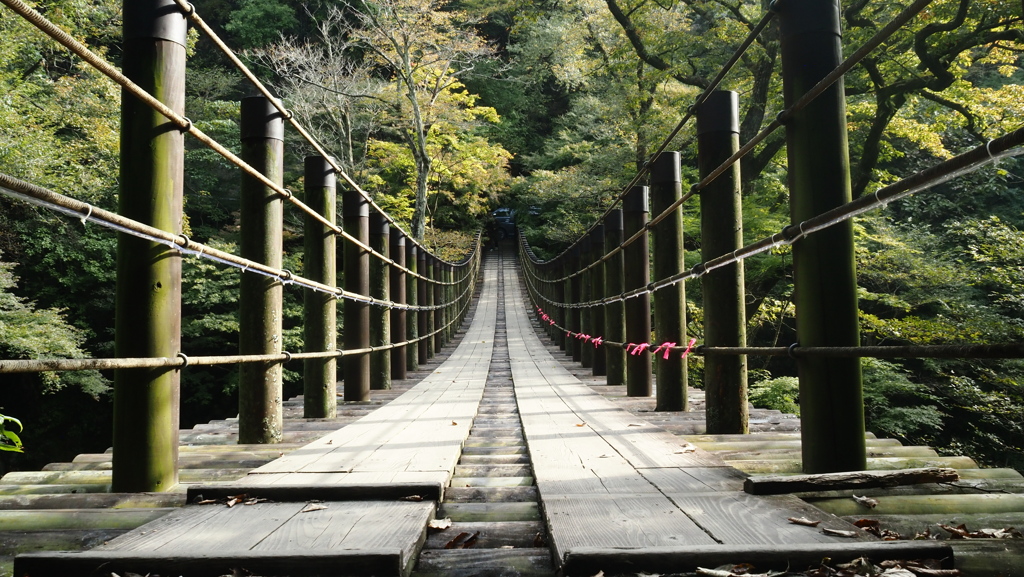 花貫渓谷：汐見滝吊橋