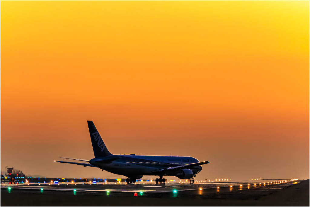夕暮れの空港