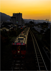 夕暮れの鉄道2