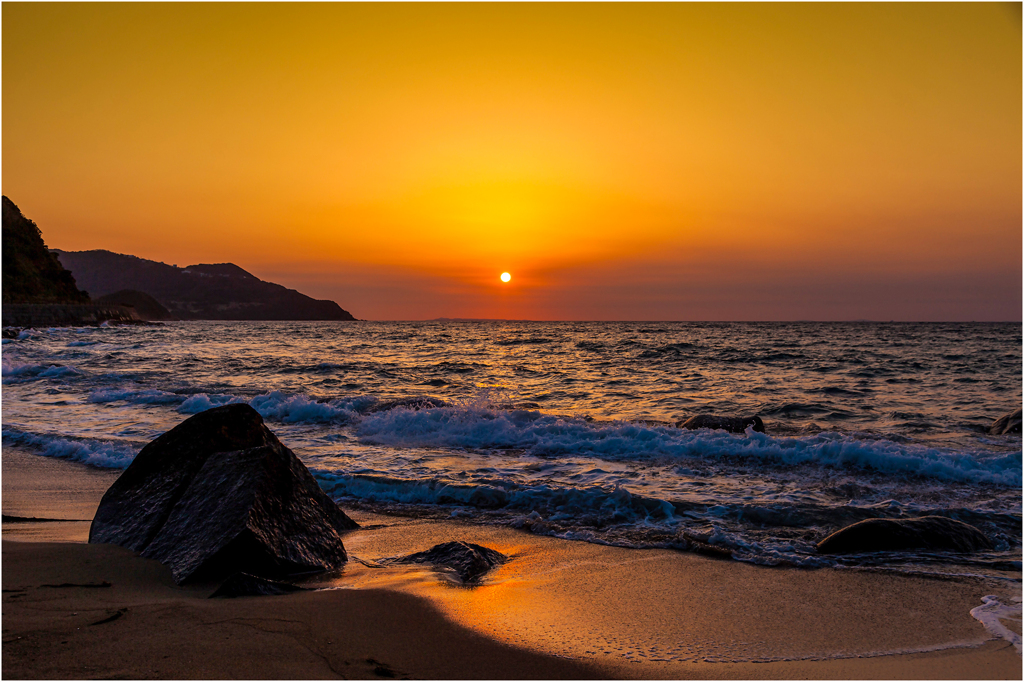 親子岩の夕日