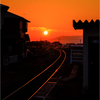 夕暮れの駅舎