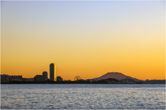 夕暮れの博多湾