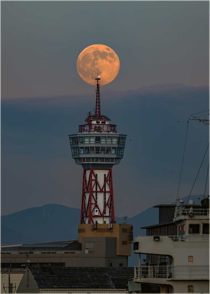 スーパームーン