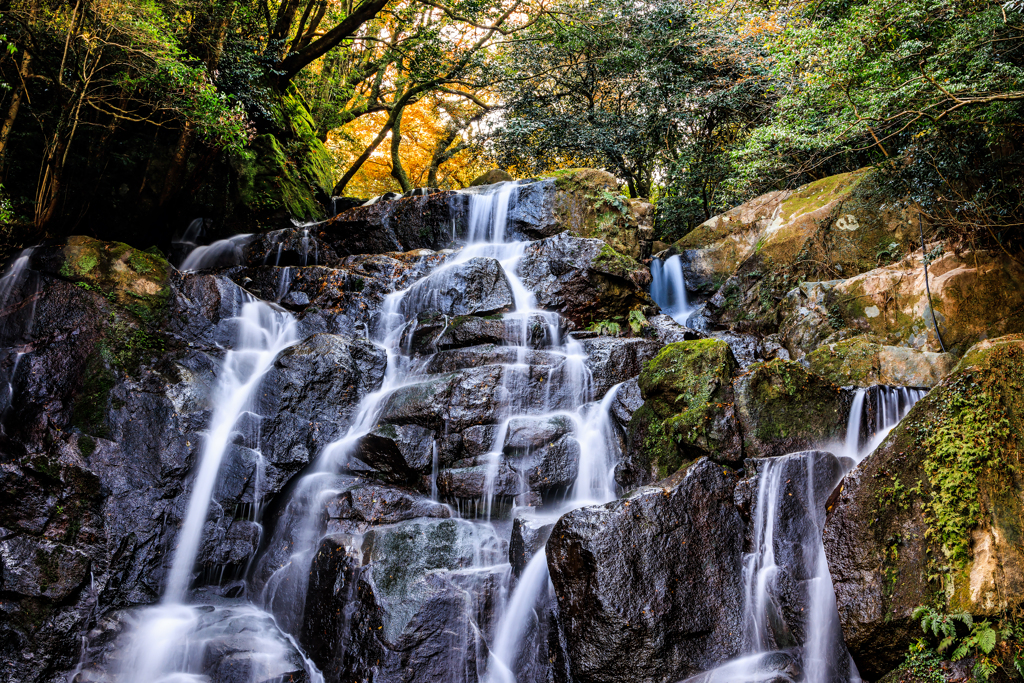 秋の白糸の滝