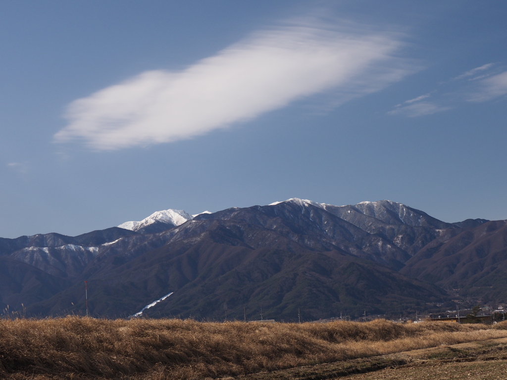 伊那前岳の上空に
