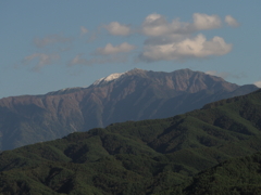 仙丈初冠雪