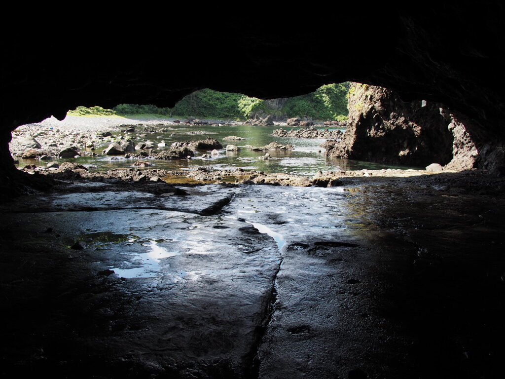 能登半島志賀町の巌門