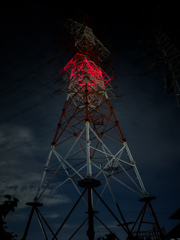 恐怖の送電線