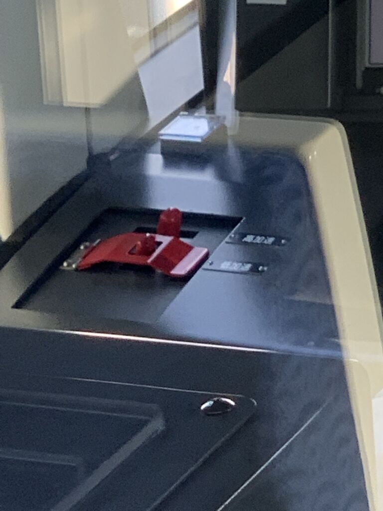 段原一詞のモノレールのスイッチ