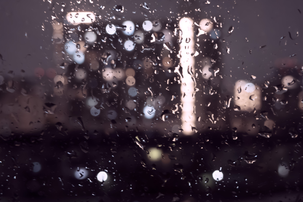 台風の夜