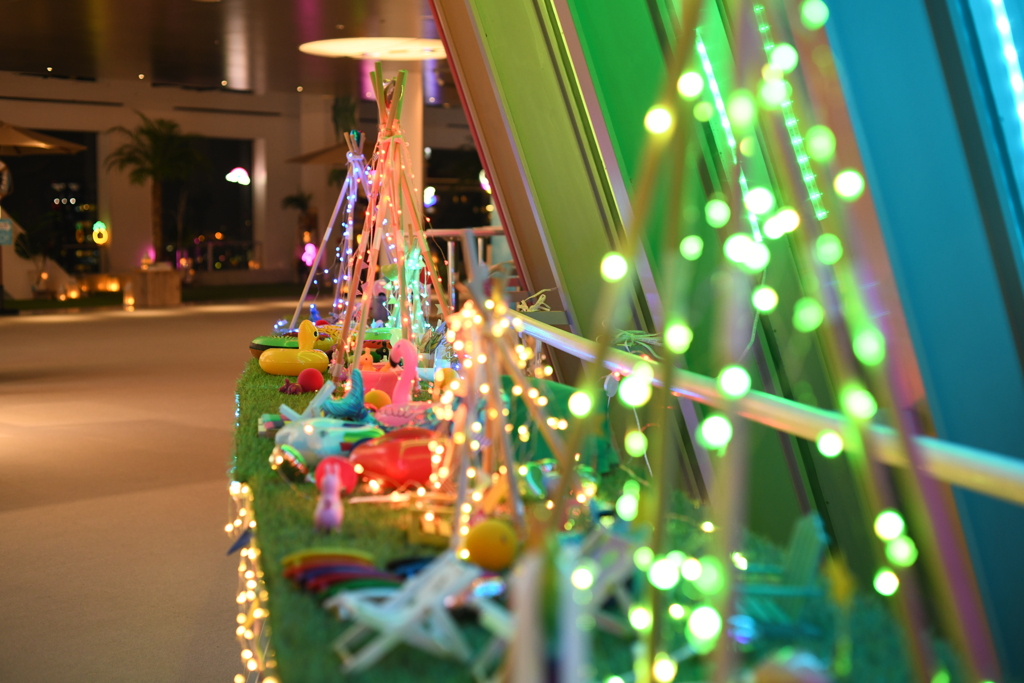 梅田スカイビル展望台内にて