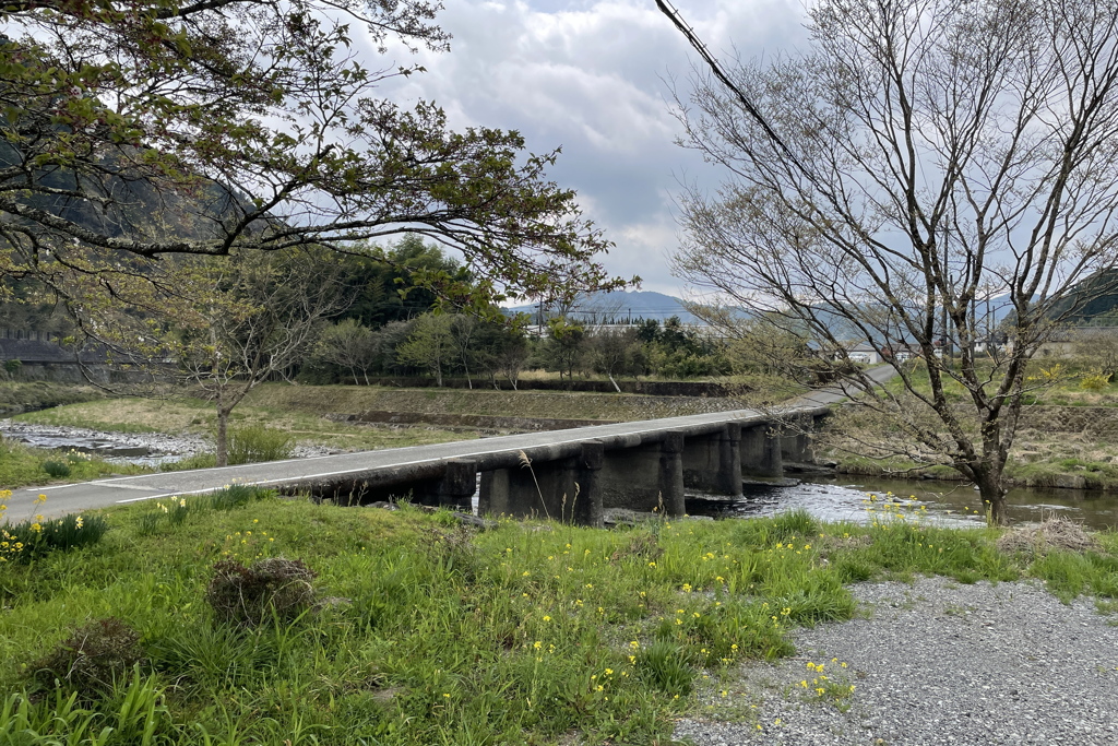 久万秋の沈下橋