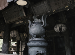 新緑の長谷寺-大香炉