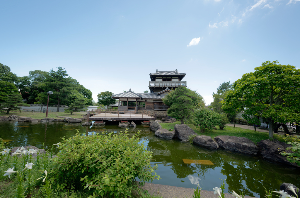池田城跡公園-櫓風展望休憩舎