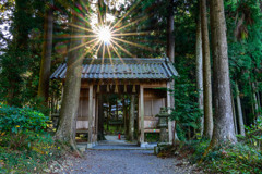 山門 ～ 門前の神社