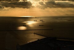 大阪湾の光芒
