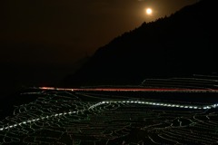 月と白米千枚田