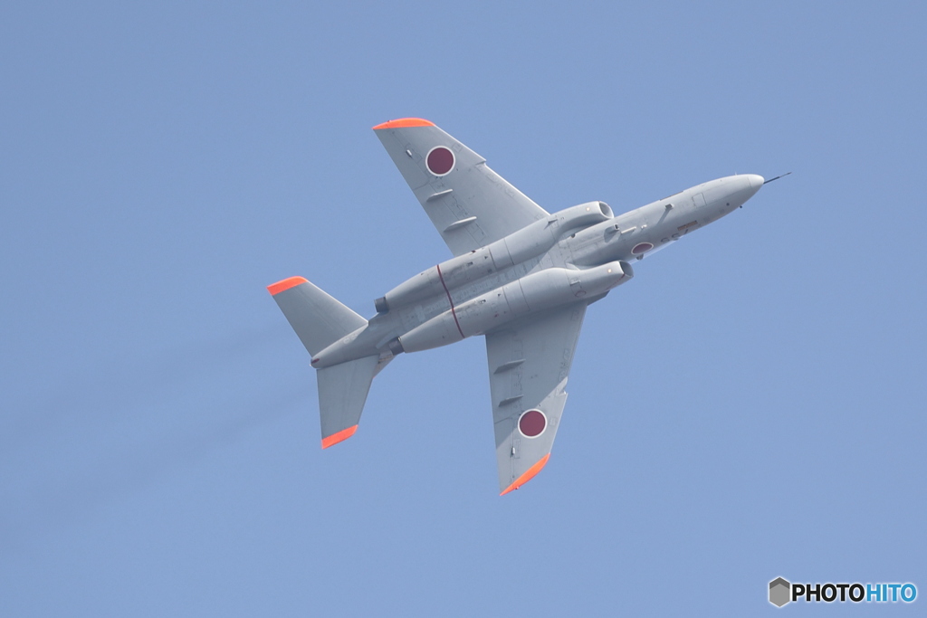 T-4中等練習機ー旋回飛行