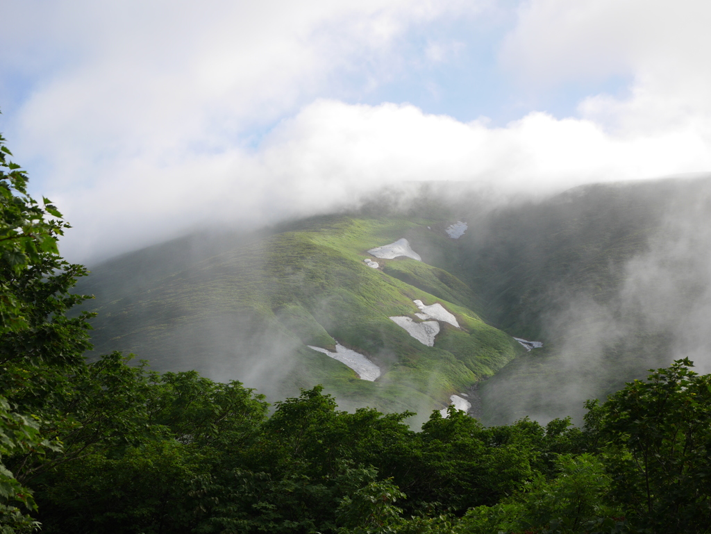 湧き上がる雲