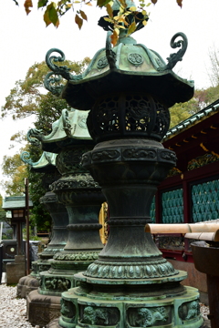 銅の灯籠