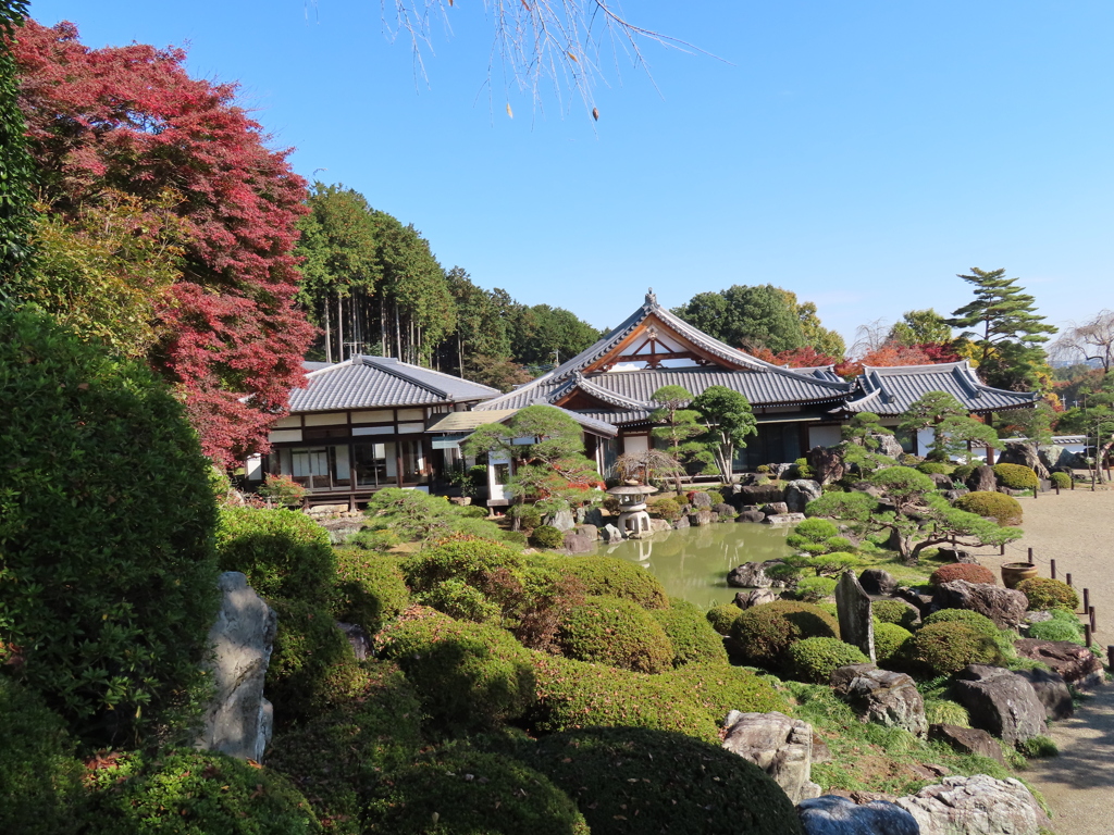 高麗の山寺　秋7