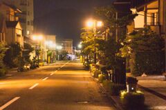 温泉街の夜はふける1