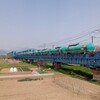 貨物列車が行く