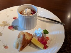 プリンとバナナケーキ