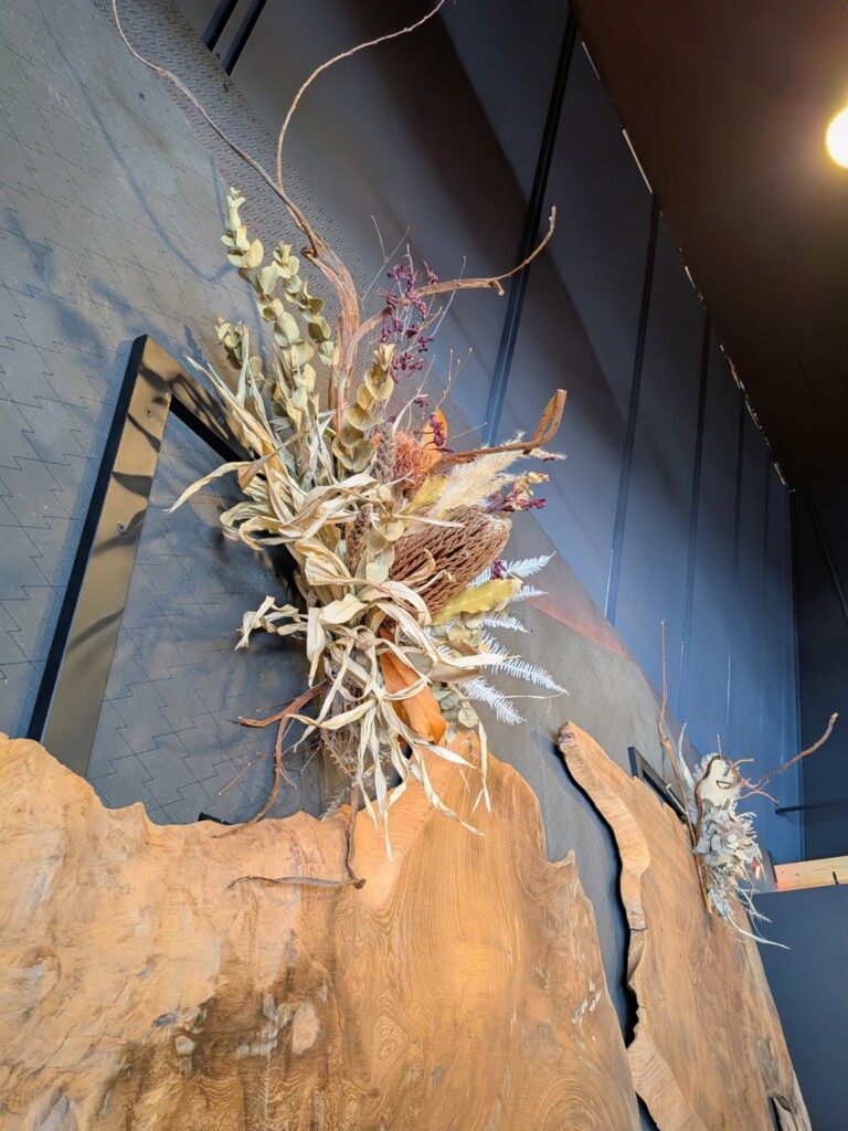 ドライフラワーのスワッグ