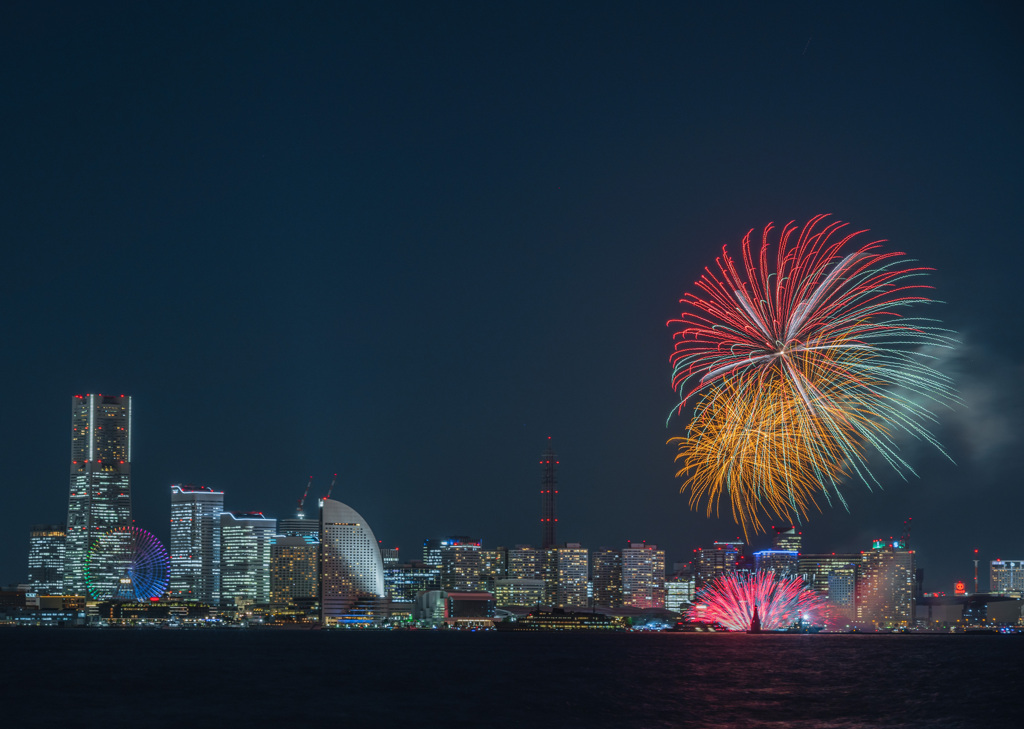 横浜　花火大会