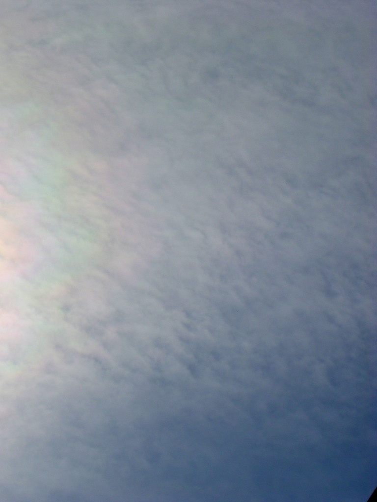 太陽の彩雲