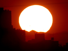 '22.11.03荒川西新井橋から加入道山からの日の入り