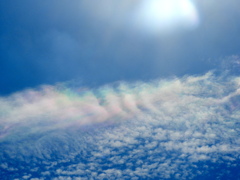 フィルターなしの巻積雲の彩雲