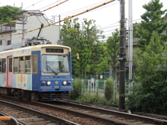 荒川2丁目付近の都電荒川線駅へ