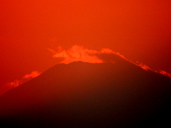 ’23.01.09.落日直後の真赤の富士山
